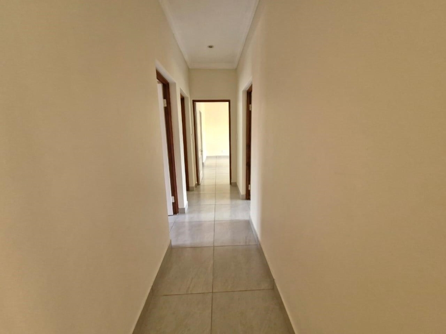 To Let 3 Bedroom Property for Rent in Meerhof North West